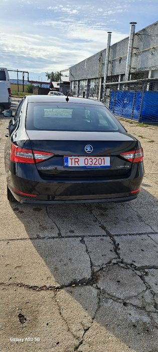 De vînzare skoda superb