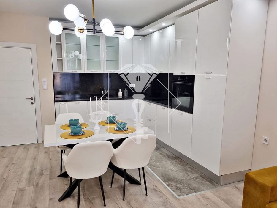 Продава се Двустаен апартамент в Пловдив, Христо Смирненски - 86 кв.м за 1791 €/кв.м - Снимка #2