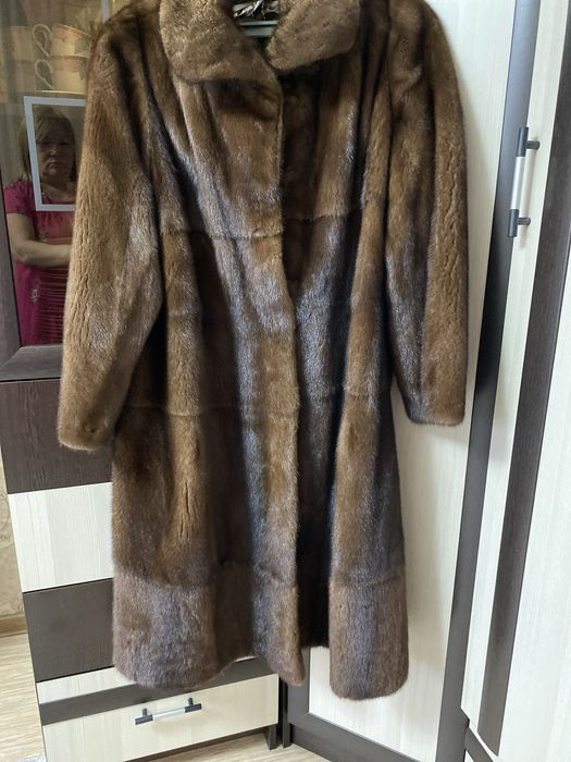 Продам итальянскую шубу норковую