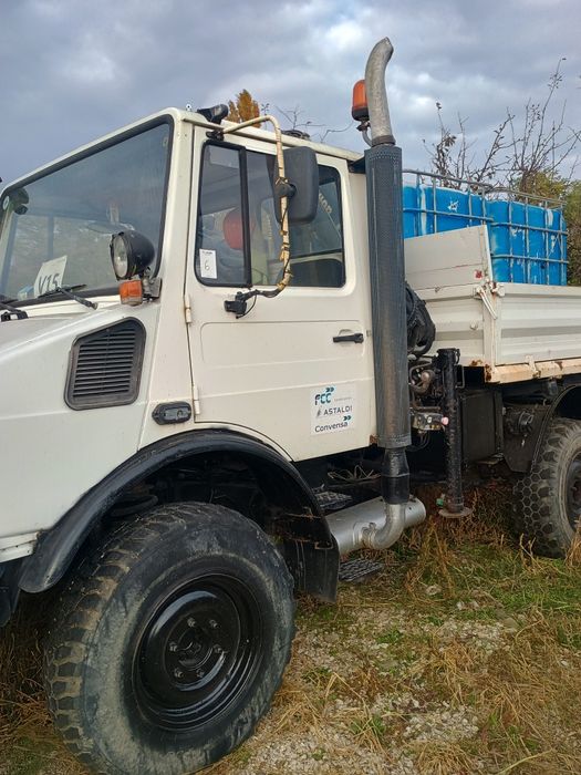 Vând unimog u 1200