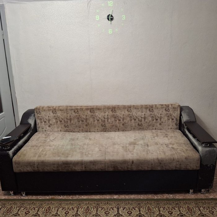 Продам диван, кресло и пуфик. Цена 20000 тнг