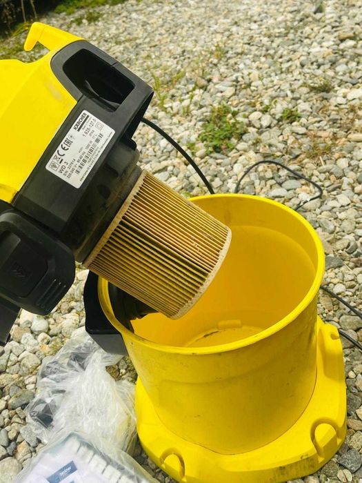 Aspirator Kärcher WD 3 V-17/4/20 pentru medii umed/uscat- pentru piese