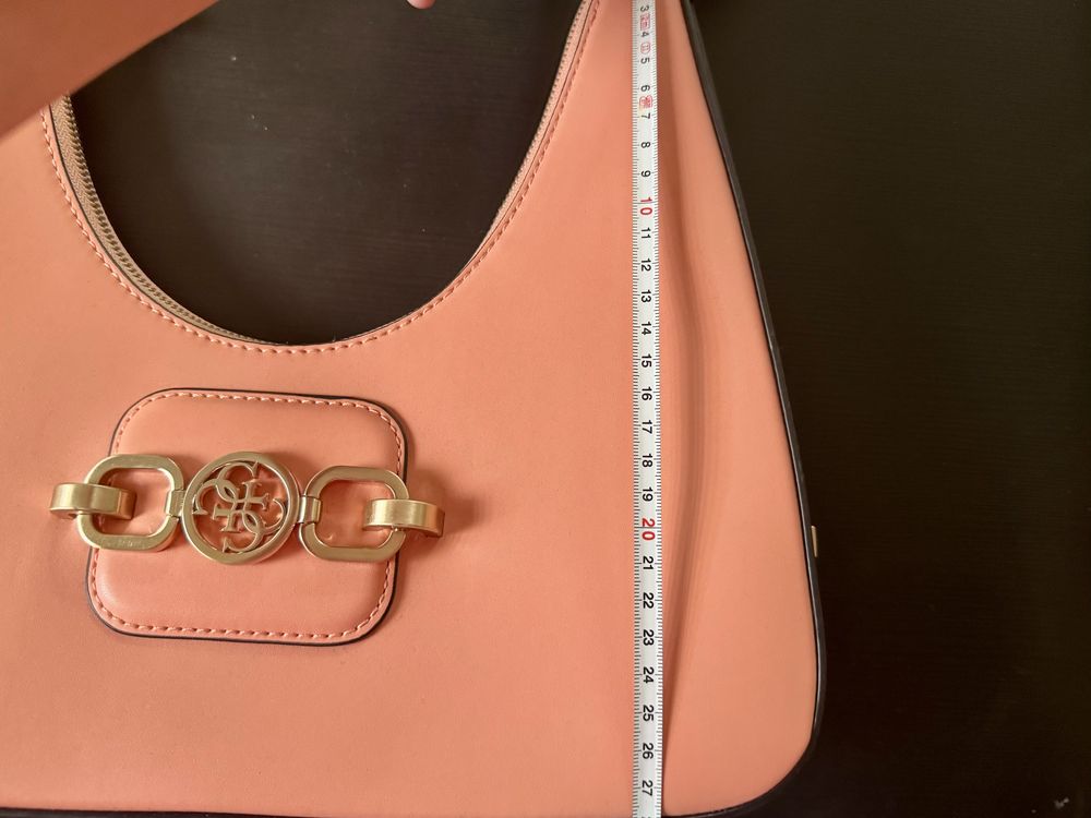 Дамска чанта Guess