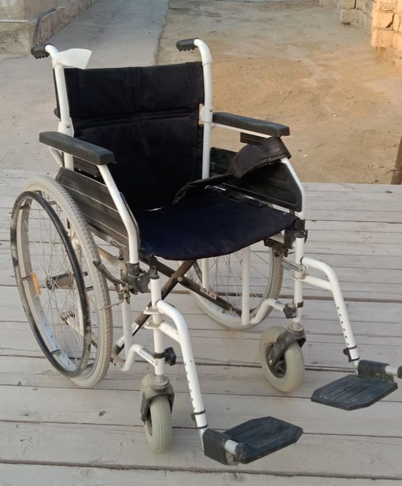 Инвалидная коляска