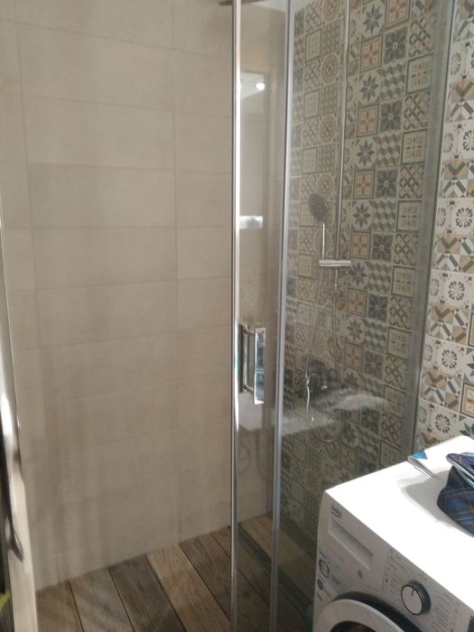 Chirie apartament cu o camera, are loc in parcare subterana inchisa