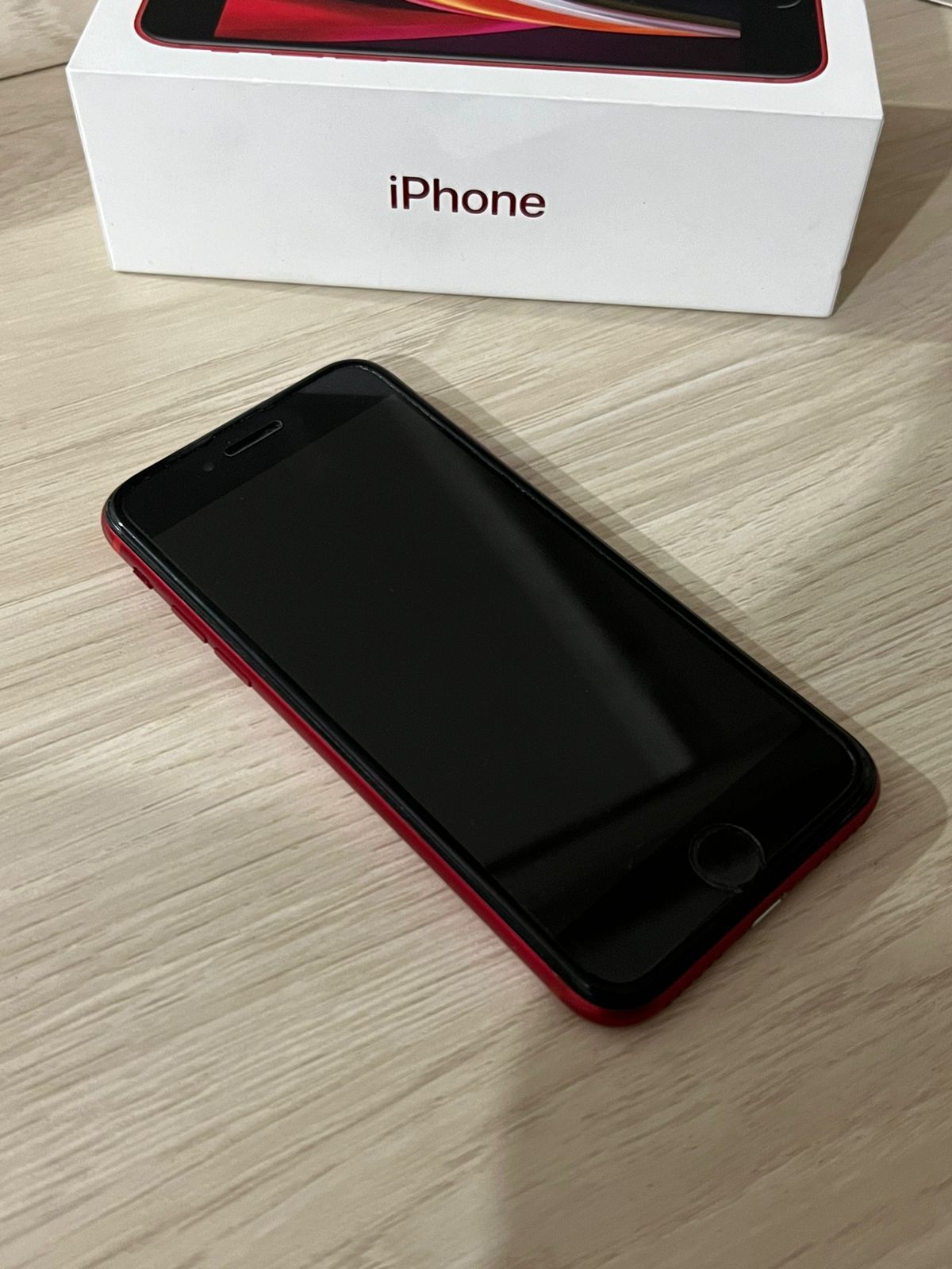 Iphone SE, Red, 64GB 
[06.