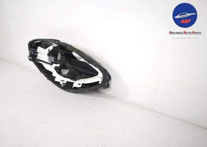 Ляв фар стъкло ОСИГУРЯВАМЕ МОНТАЖ Форд Пума / Ford Puma Ляв фар стъкло