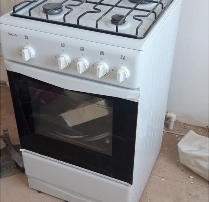 Газовая плита срочно. Продам в хорошем состоянии