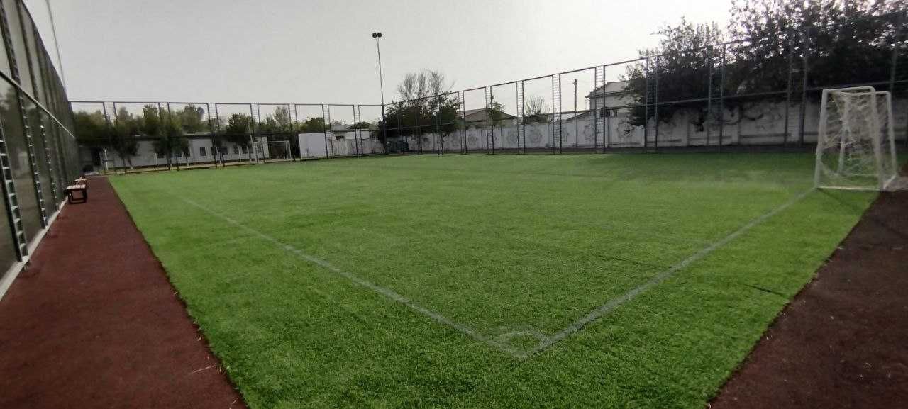 Fudbol uchun polya Fudbolniy stadion