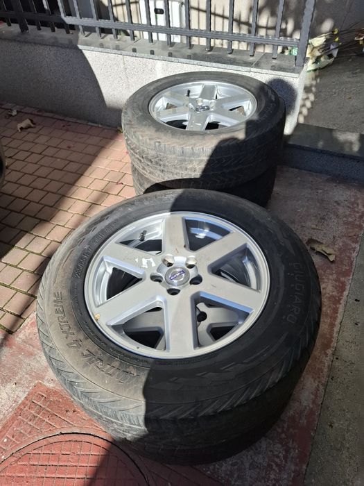 Volvo jante de vanzare plus cauciucuri
