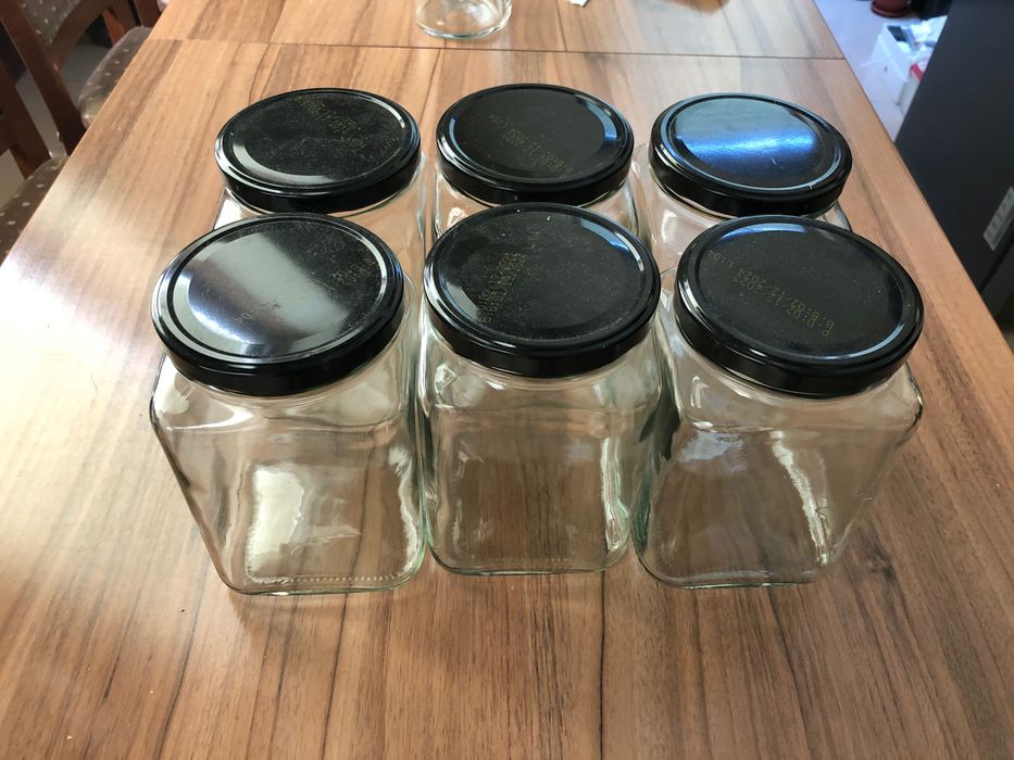 Празни бурканчета/шишенца - 196мл., 212мл., 250мл., 1500мл.