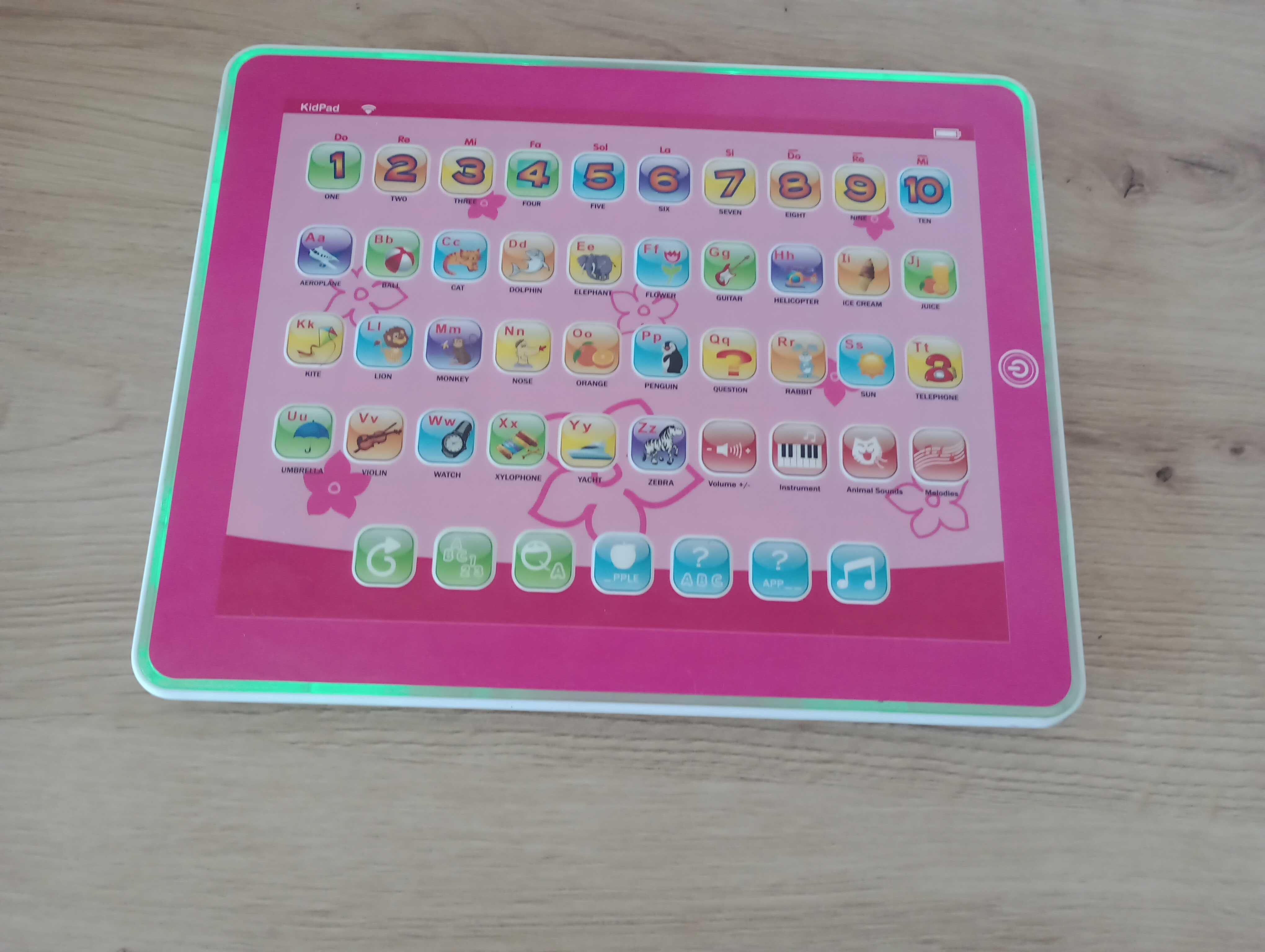 Rezervat!! Vand jucarie interactiva KidPad de la Chad Valley