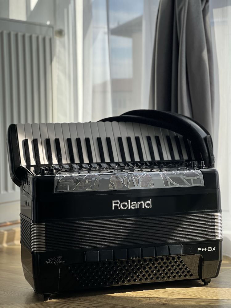 Acordeon Roland FR8x