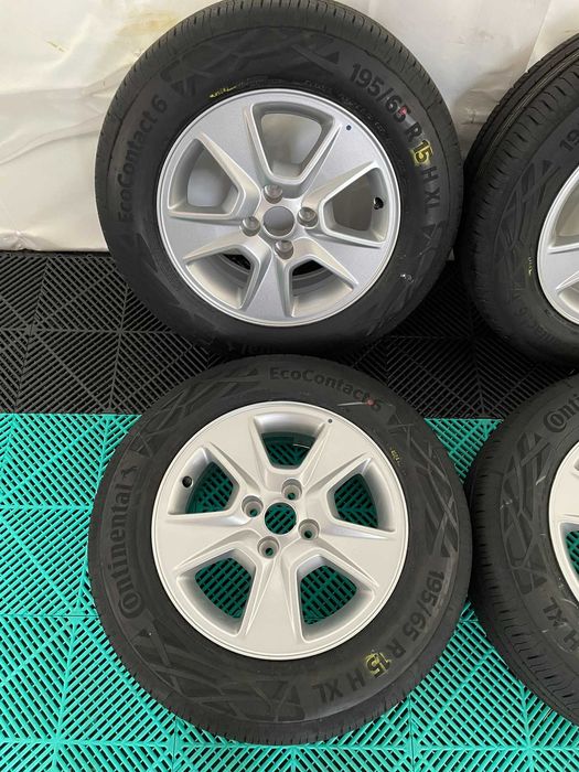 Jante noi cu anvelope noi vara 195 65 R15 Logan Sandero Dokker Clio