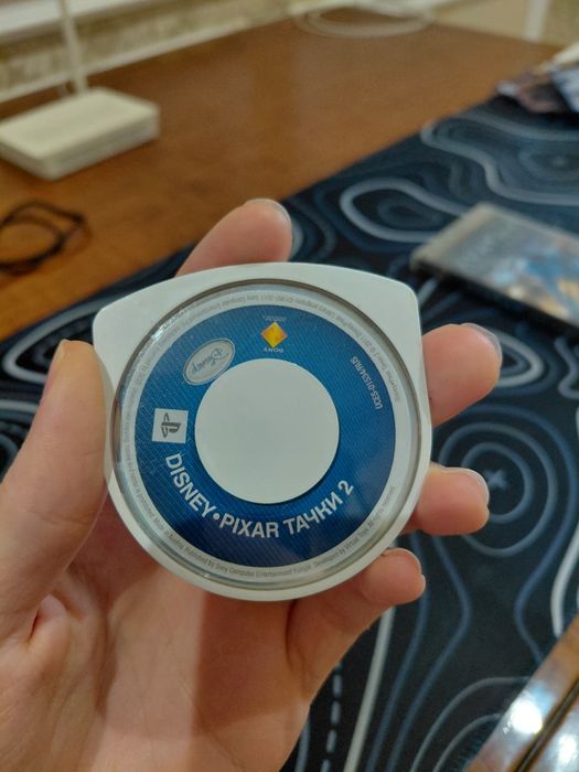 Psp E1008 + 2 игры