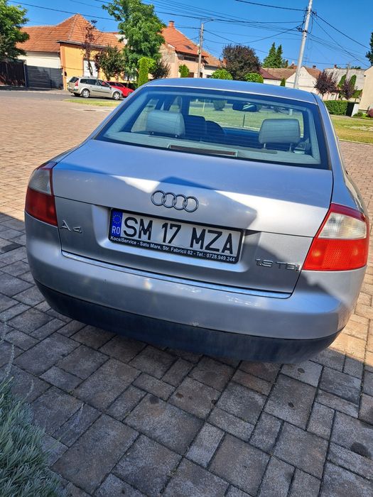 Vand Audi A4 B6, an 2001