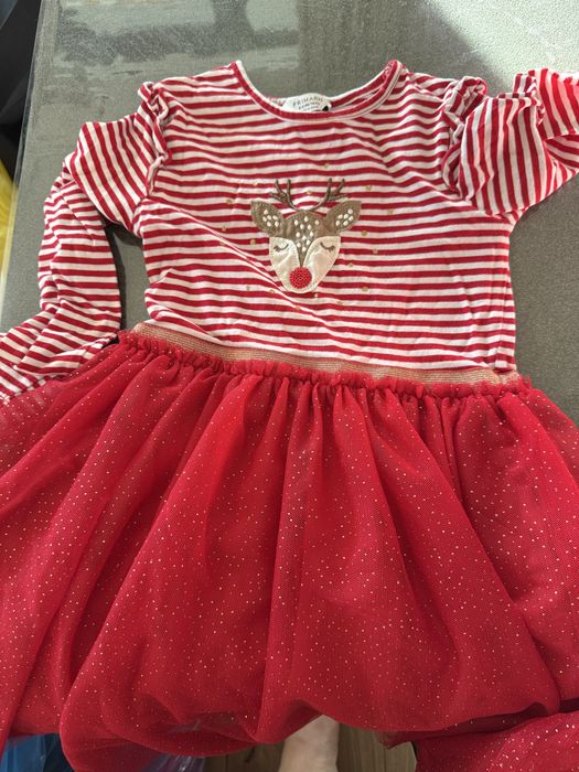 Rochita pt Craciun Primark marimea 116 5-6 ani