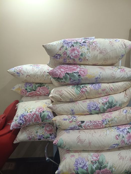 Перьевые новые подушки! Цена за подушку 20.000 тенге!