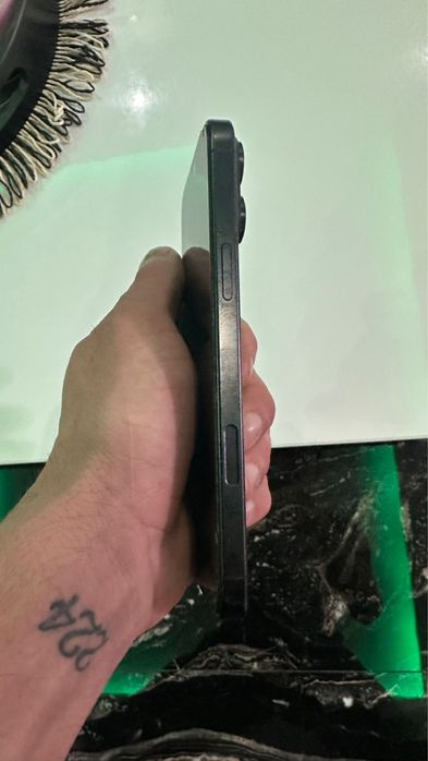 Iphone 16 pro max in stare perfecta de functionare