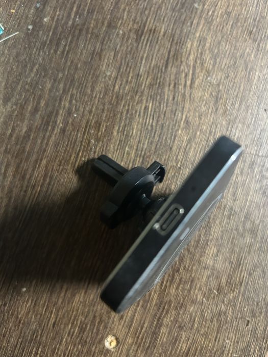 Vand incarcator warles pentru telefon