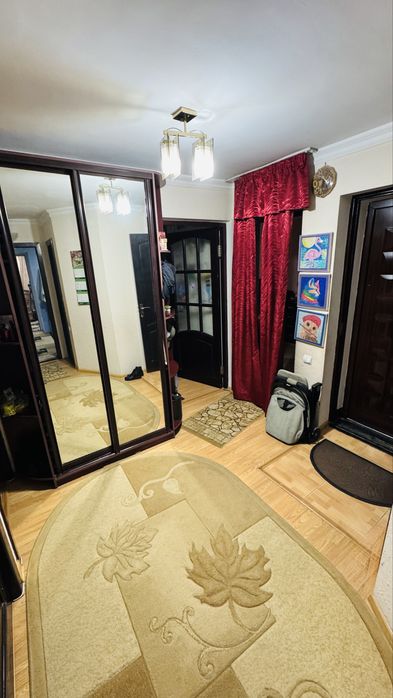 Уч-тепа 26-квартал 4-хона 1-этаж г’иштли у’зимни уйим сотилади