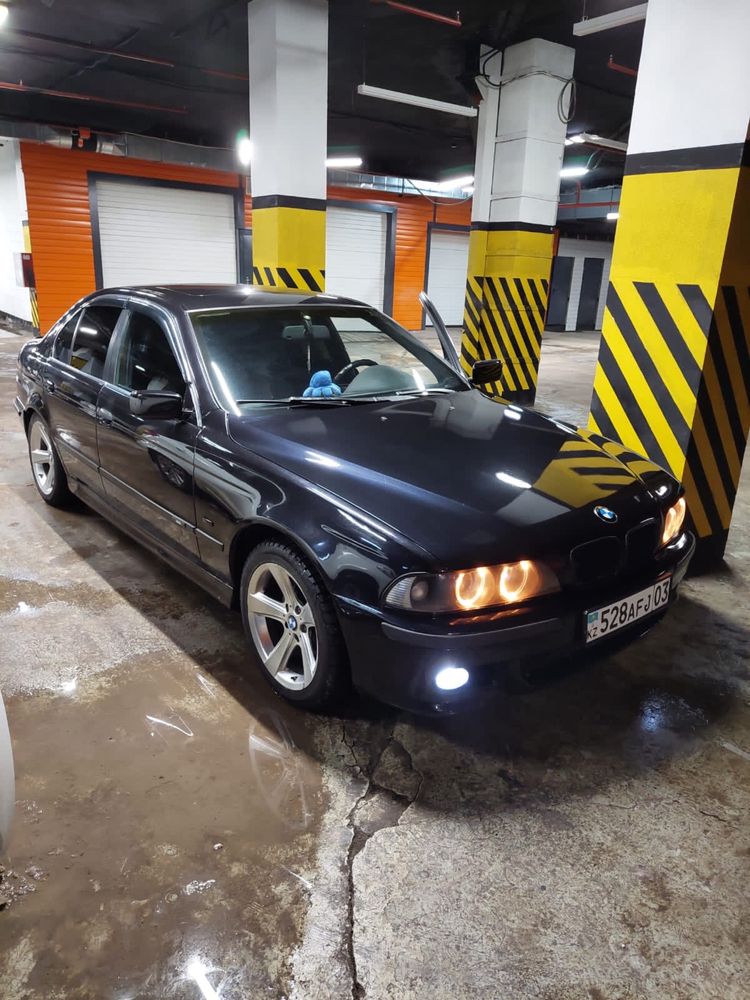 Продам BMW e39 2.8