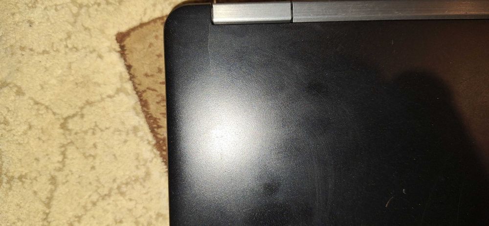 Laptop Dell procesor i5-6200U 14", Full HD 8GB 256GB SSD M2 Windows 10