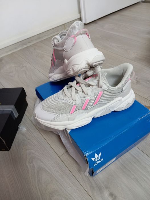 Adidas ozweego mărime 38.5 24 cm preț fix