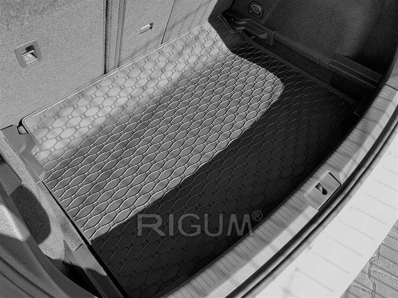 Гумени стелки и багажник VW Golf 7 VII и 8 VIII от  2012 г.