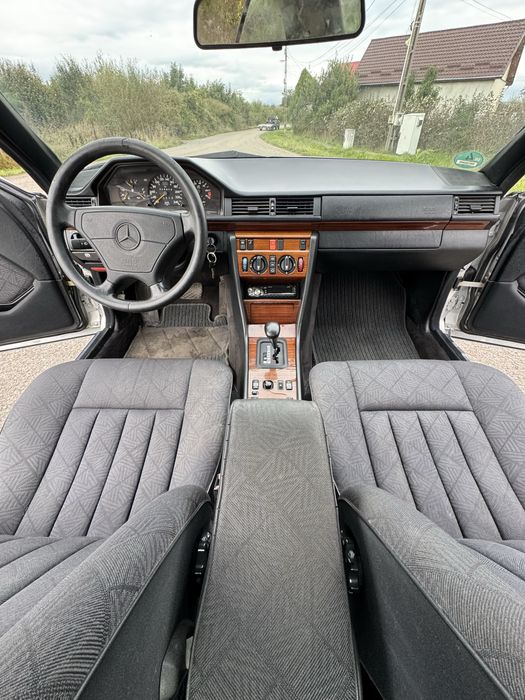 Mercedes W124 Coupe 2.2 150CP Automat
