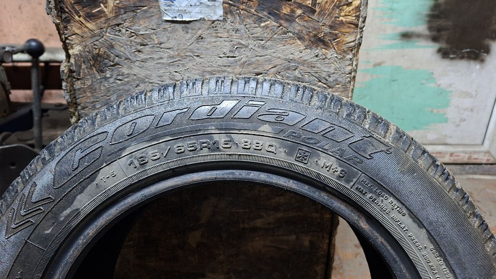 Продам шины б/у 2 пары