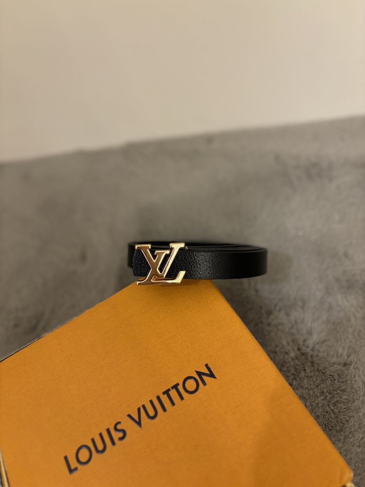 Curea Louis Vuitton neagra