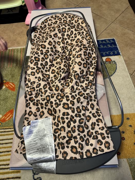 Balansoar copii BabyBjorn animalprint