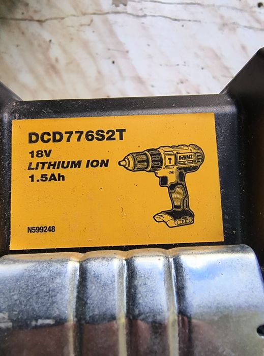 DeWalt куфари за съхранение на инструменти