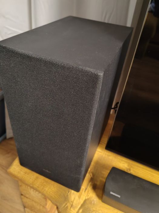 Samsung саундбар B650 с безжичен буфер