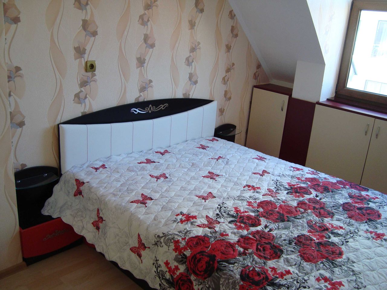 Дава се под наем Мезонет в Пловдив, Кършияка - 120 кв.м за 663 € - Снимка #5