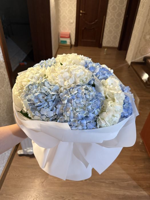 Нежный букет из гортензии
