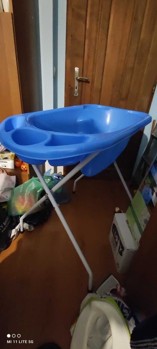 Бебешко корито със стойка