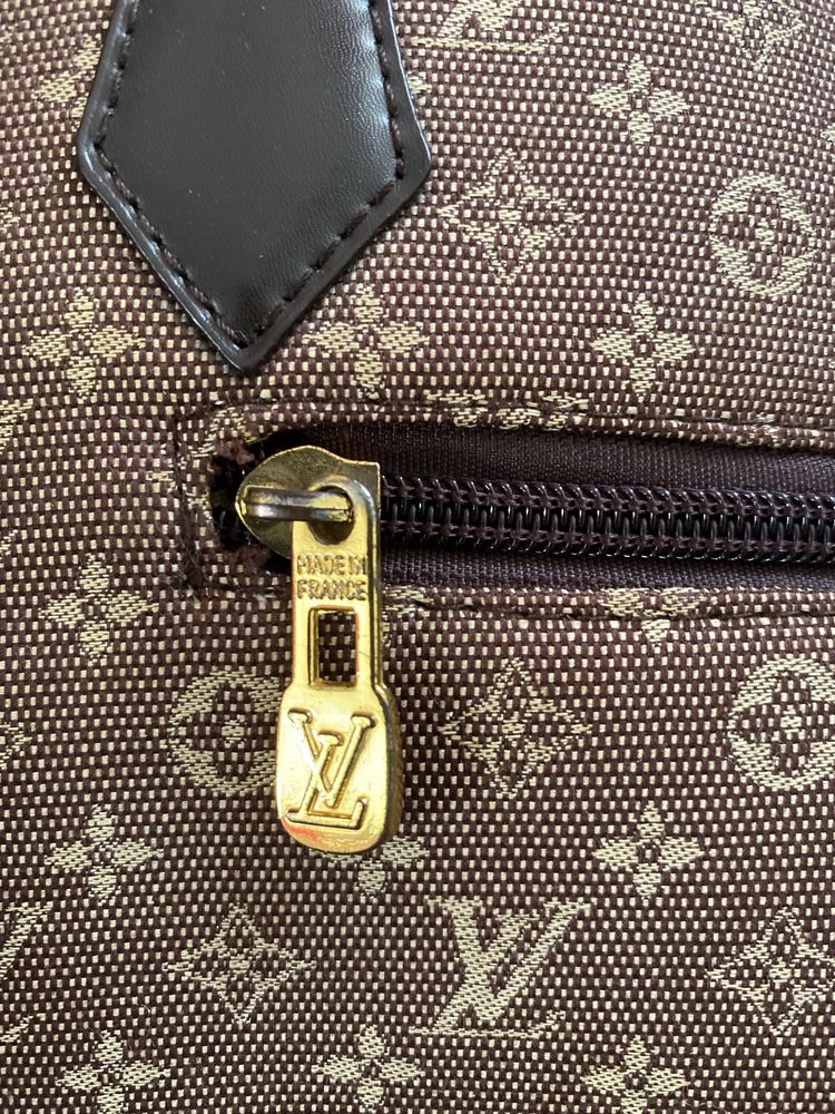 Vand geanta Louis Vuitton