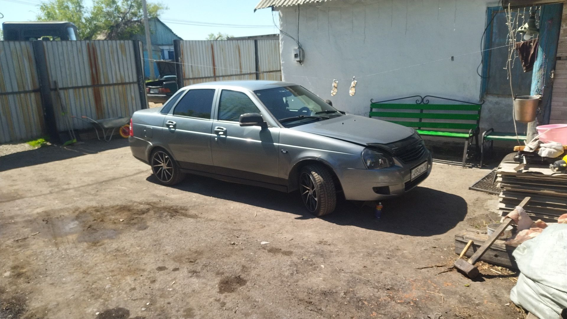 Продам Приору пятилетку