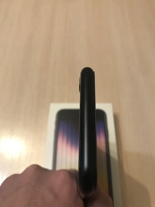 Iphone SE 3 (2022) A15 Bionic АКБ:87 % [реальный торг]