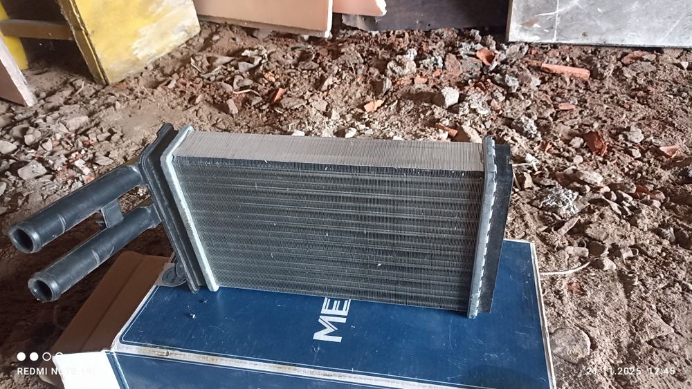 Радиатор печки от Ауди 100