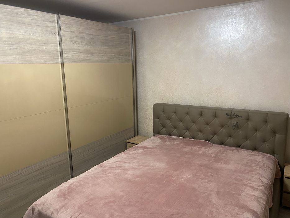 Vand apartament 4 camere