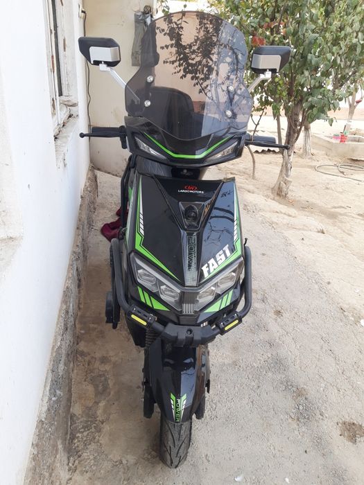 Elektra skuter sotiladi