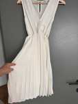 Vând rochie midi