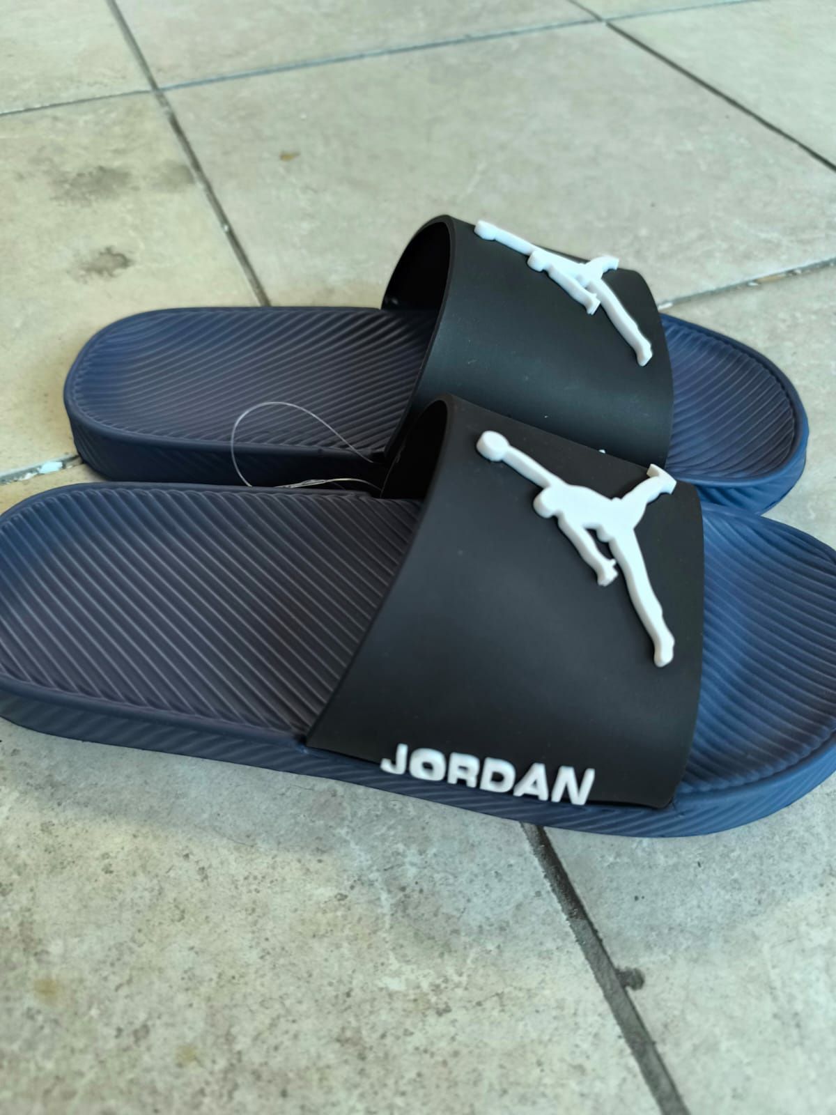 Papuci Jordan3 D calitate superioara