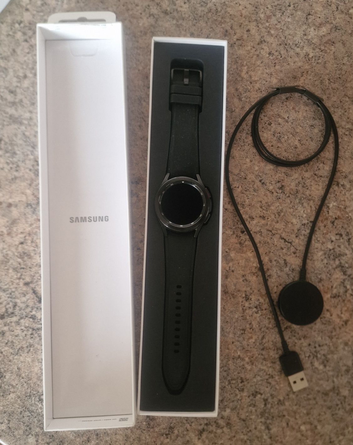 Смартчасы Samsung Galaxy Watch 4 Classic