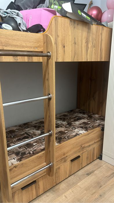 Продам кроваить 2ярусная