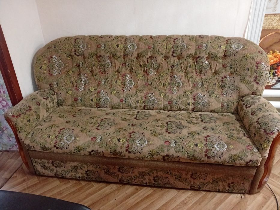 Диван внормальном состоянииии