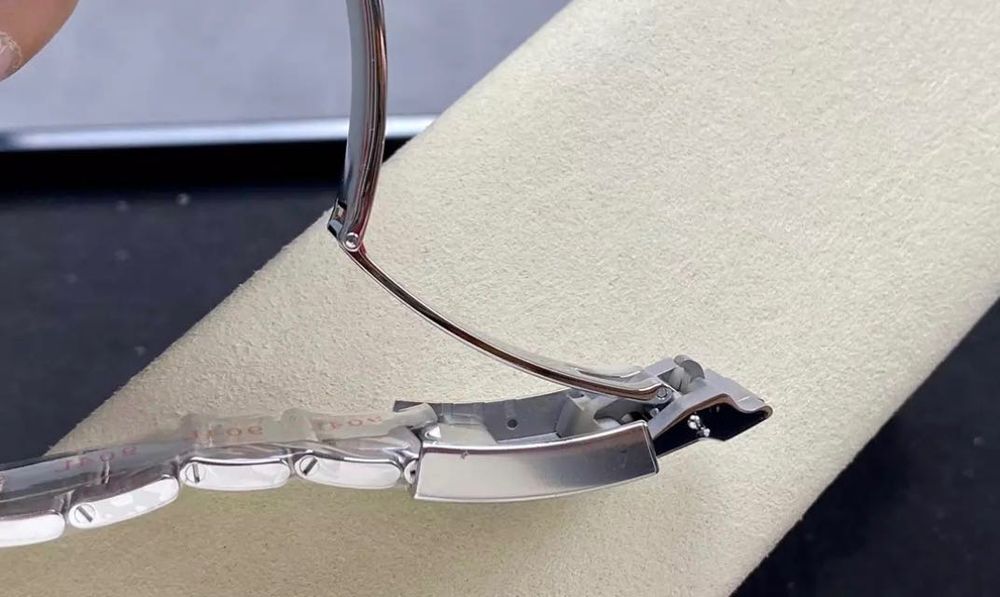 Rolex Explorer II , Black, 42 mm, Oystersteel, Reference 226570